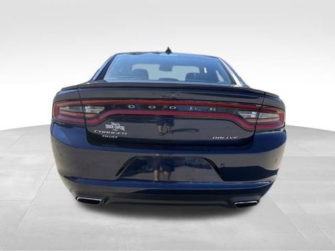 Used 2016 Dodge Charger SXT w/ AWD Plus Group image 5