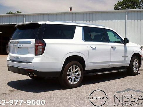 Used 2023 Chevrolet Suburban Premier RWD image 5