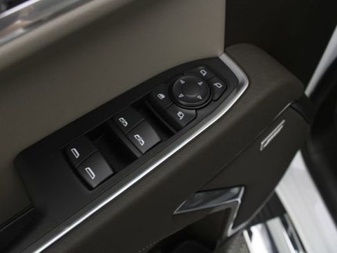 New 2026 GMC Sierra 1500 SLT image 16