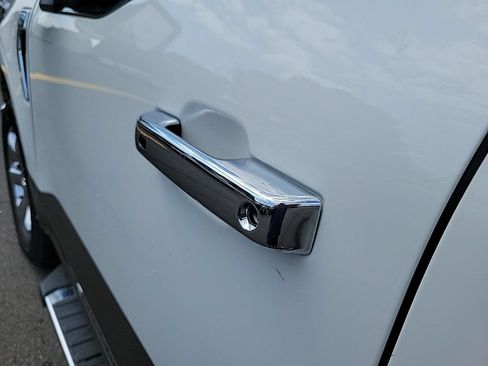 Used 2021 Ford F150 Lariat w/ Max Trailer Tow Package AWD/4WD image 11