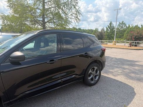 Used 2024 Ford Escape ST-Line AWD/4WD image 3