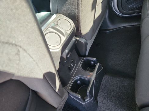 Used 2020 Jeep Gladiator Overland image 30