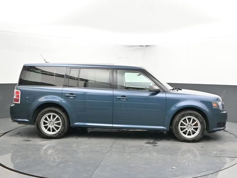 Used 2016 Ford Flex SE image 12