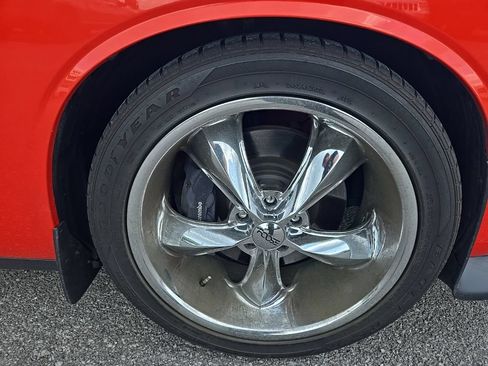 Used 2022 Dodge Challenger R/T Scat Pack w/ Shaker Package RWD image 9