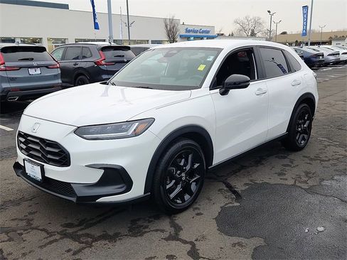 Used 2024 Honda HR-V Sport image 3