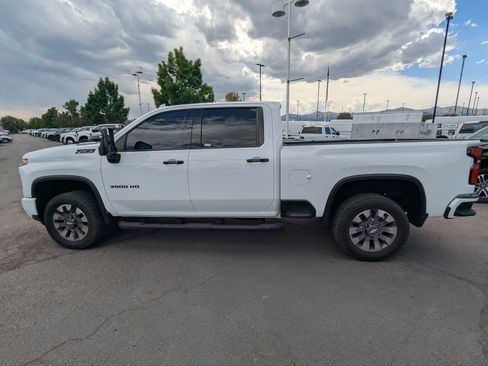 Used 2024 Chevrolet Silverado 3500 LTZ w/ LTZ Plus Package AWD/4WD image 9