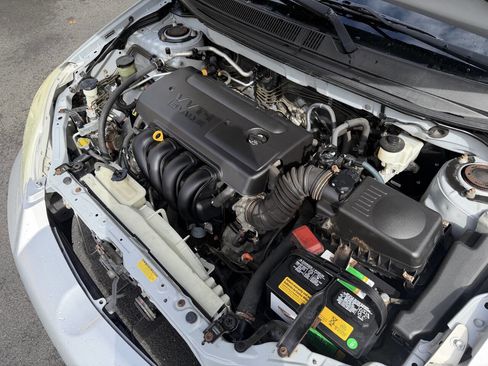 Used 2006 Toyota Matrix XR image 30