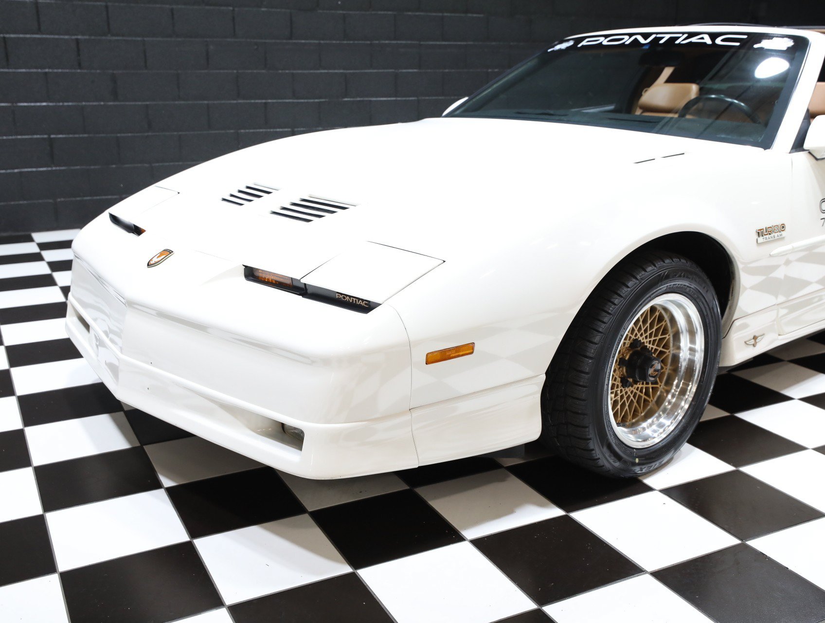 Used 1989 Pontiac Firebird Trans Am RWD image 11