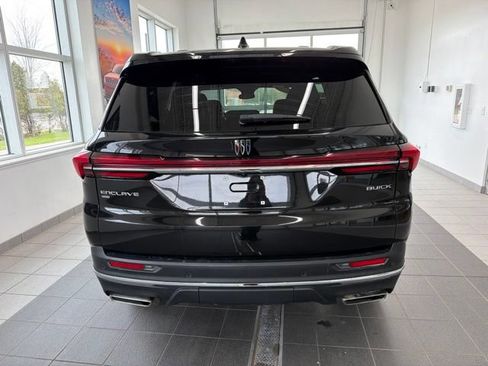 Used 2025 Buick Enclave Preferred AWD/4WD image 5
