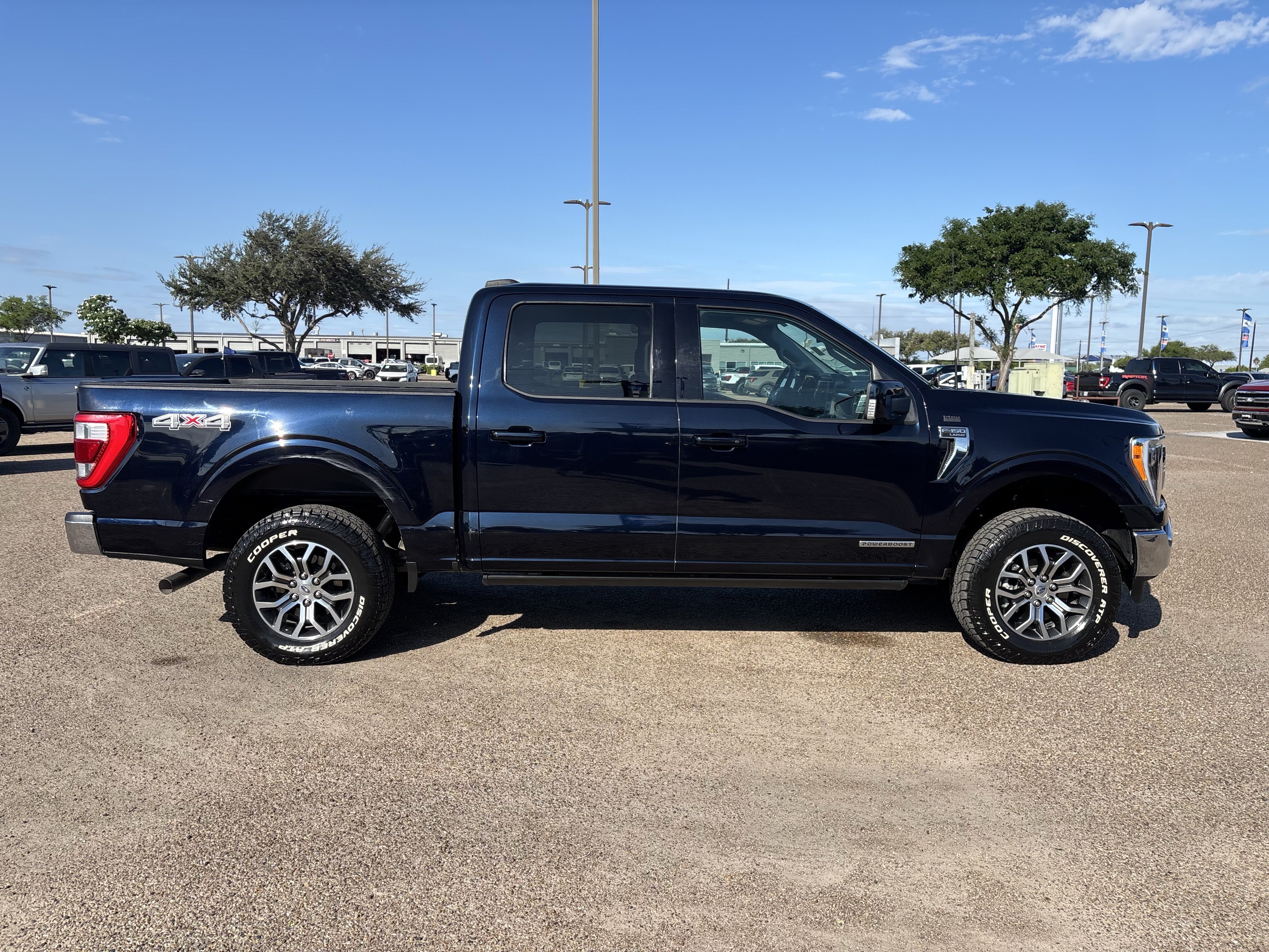 Used 2021 Ford F150 Lariat w/ Equipment Group 501A Mid AWD/4WD image 4