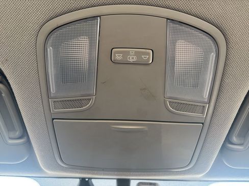 Used 2018 Hyundai Elantra Limited image 32