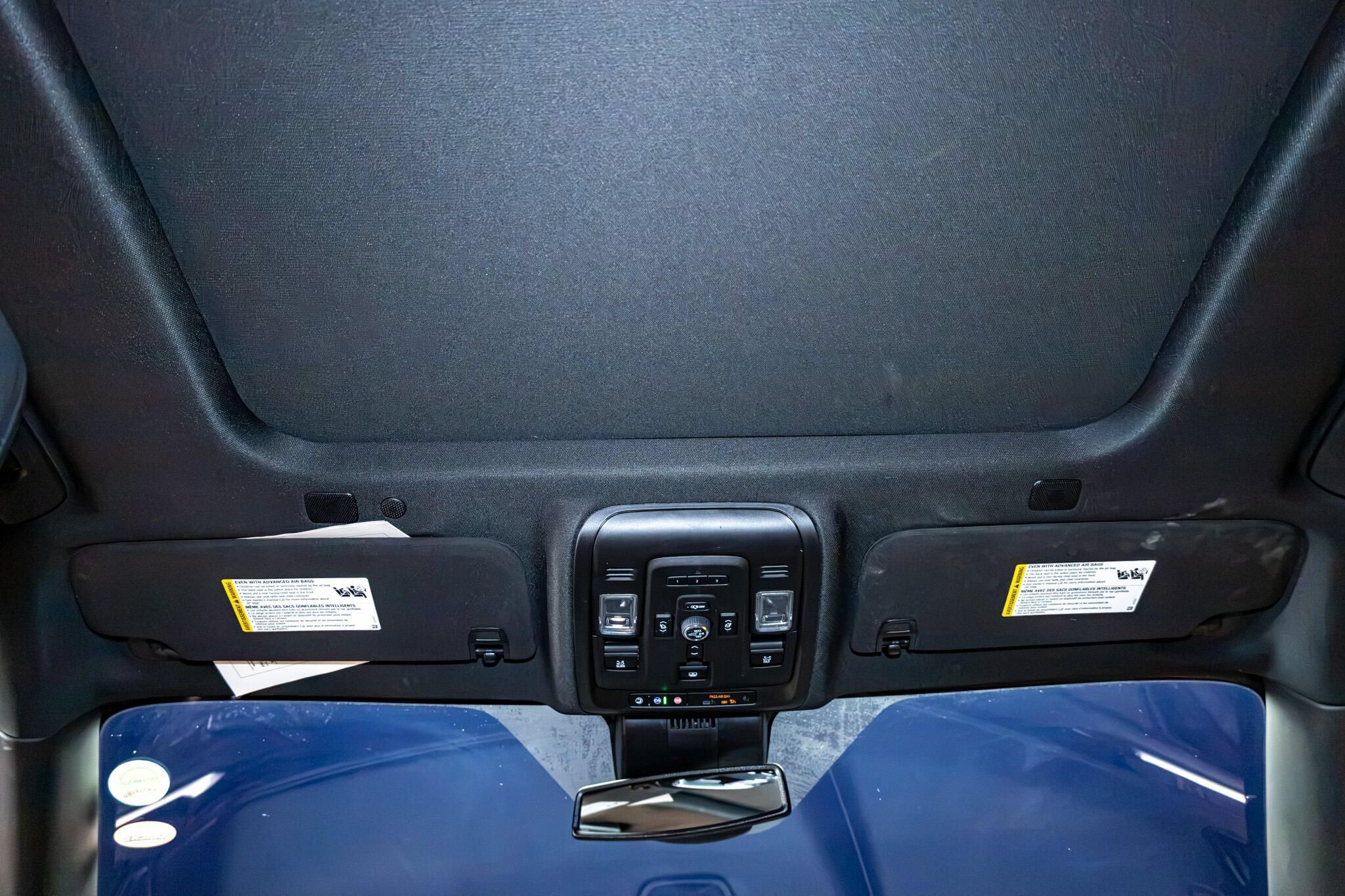Used 2024 GMC Yukon XL Denali AWD/4WD image 20