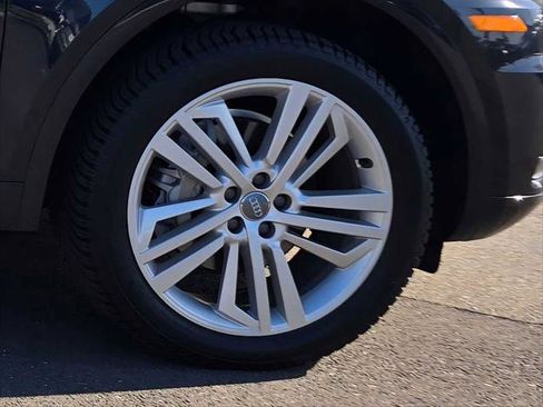 Used 2019 Audi Q5 2.0T Premium Plus w/ Premium Plus Package AWD/4WD image 9