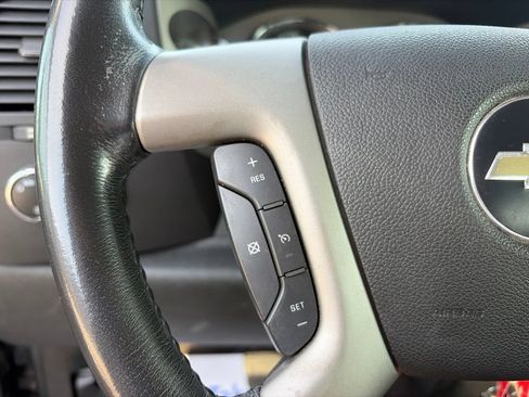 Used 2009 Chevrolet Silverado 1500 LT w/ Power Pack Plus AWD/4WD image 17
