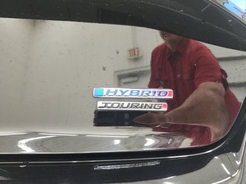 Used 2024 Honda Accord Touring image 19
