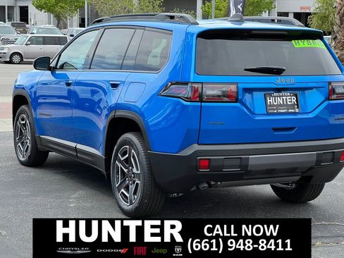 New 2026 Jeep Cherokee Laredo image 5