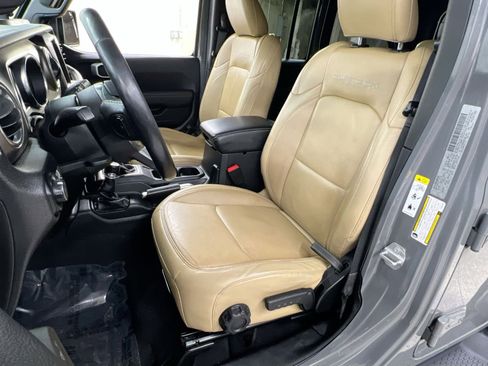 Used 2019 Jeep Wrangler Unlimited Rubicon image 17