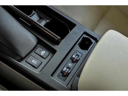 Used 2013 Lexus RX 450h AWD image 23