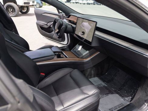 Used 2021 Tesla Model S Plaid AWD/4WD image 22