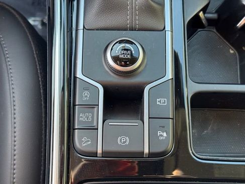 Used 2023 Kia Sorento SX image 30