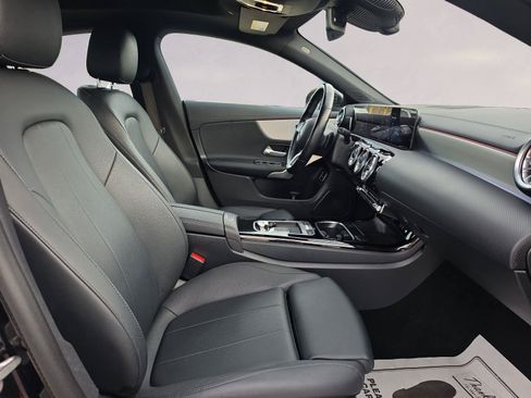 Used 2025 Mercedes-Benz CLA 250 image 15
