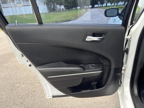Used 2021 Dodge Charger SXT w/ Leather Interior Group image 12