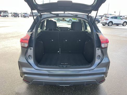 Used 2021 Nissan Kicks SV image 27