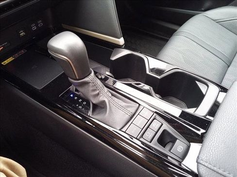 Used 2026 Toyota Camry XSE FWD image 19