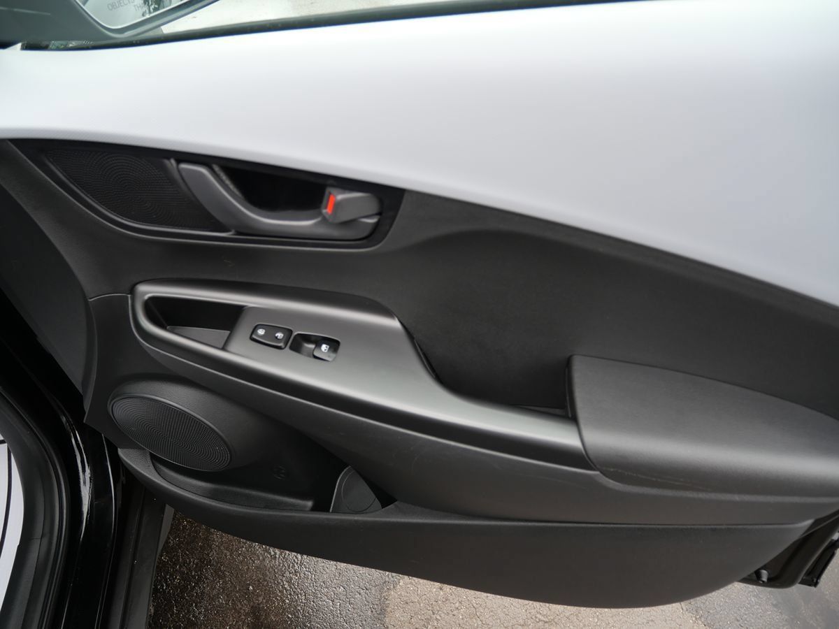 Used 2019 Hyundai Kona SEL AWD/4WD image 19