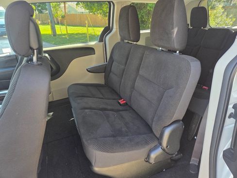 Used 2017 Dodge Grand Caravan SE w/ Power Window Group image 14