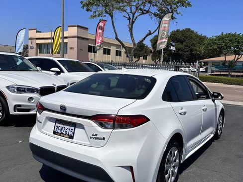 Used 2023 Toyota Corolla LE FWD image 5