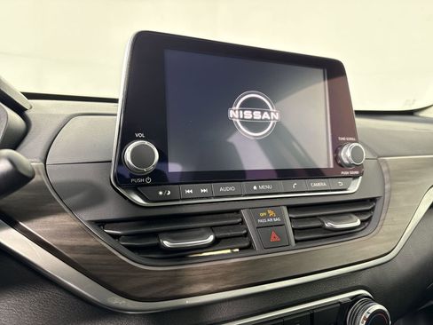 Certified 2024 Nissan Altima 2.5 SV image 6