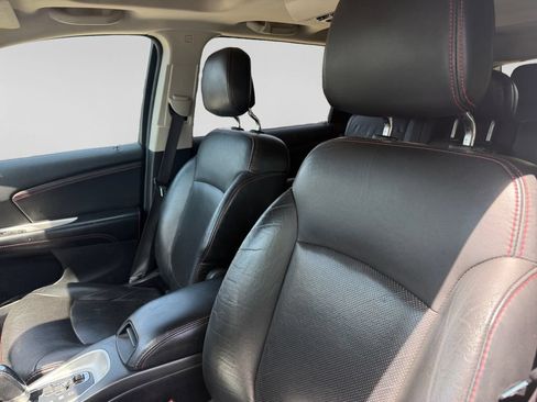 Used 2015 Dodge Journey R/T w/ Flexible Seating Group FWD image 23