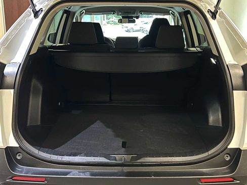 Certified 2022 Toyota RAV4 XLE image 29