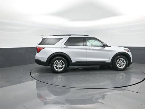 New 2026 Ford Explorer Active image 8