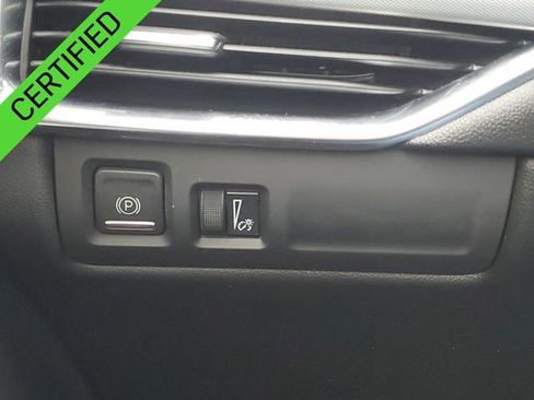 Certified 2020 Cadillac XT4 Premium Luxury w/ Cold Weather Package image 18