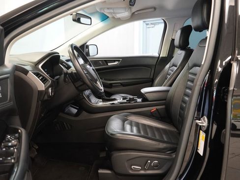 Used 2016 Ford Edge SEL w/ Equipment Group 201A AWD/4WD image 4