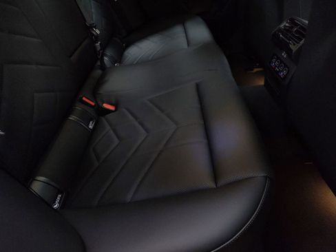 New 2026 BMW i5 eDrive40 w/ M Sport Package image 14