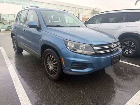 Used 2017 Volkswagen Tiguan S AWD/4WD image 5