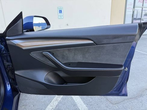 Used 2023 Tesla Model 3 Long Range AWD/4WD image 27