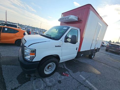 Used 2023 Ford E-350 and Econoline 350 Super Duty w/ Power Windows & Locks Group RWD image 2