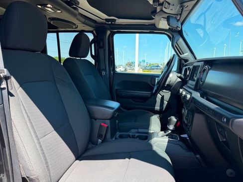 Used 2020 Jeep Wrangler Unlimited Sport S AWD/4WD image 22