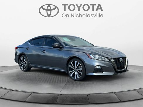 Used 2021 Nissan Altima 2.5 SR w/ SR Premium Package FWD image 7
