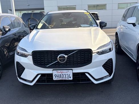 Used 2023 Volvo XC60 B5 Plus w/ Climate Package FWD image 2