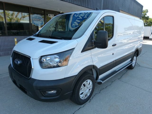 Used 2025 Ford Transit 250 Low Roof w/ Exterior Upgrade Package RWD image 2