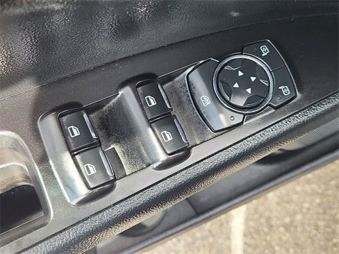 Used 2020 Ford Fusion SEL image 22