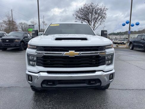 Used 2024 Chevrolet Silverado 2500 LT image 10