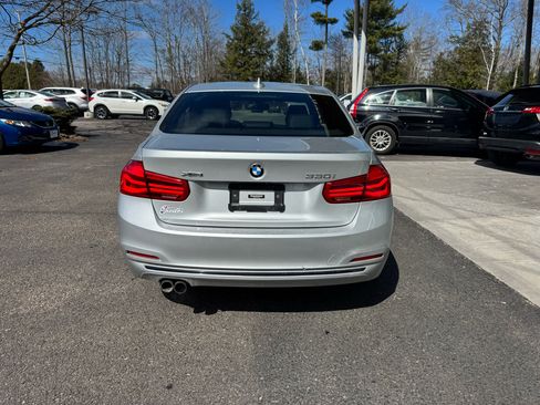Used 2018 BMW 330i xDrive Sedan w/ Convenience Package image 4