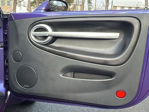 Used 2004 Chevrolet SSR w/ Preferred Equipment Group image 9