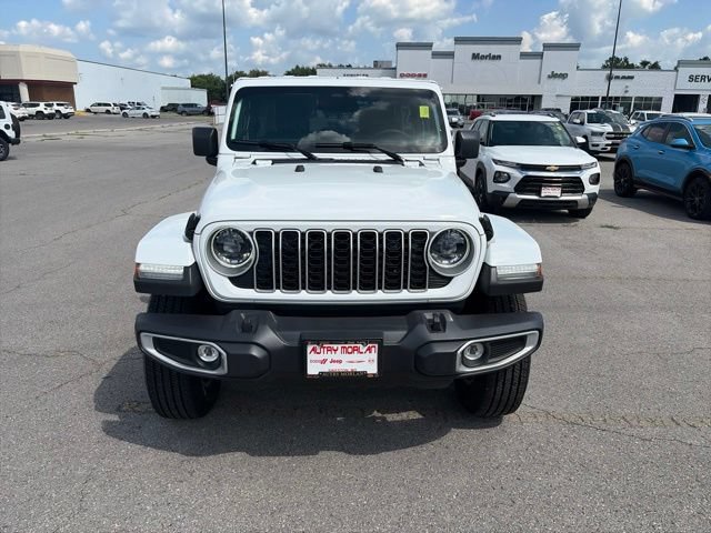 Used 2026 Jeep Wrangler Unlimited Sahara AWD/4WD image 9